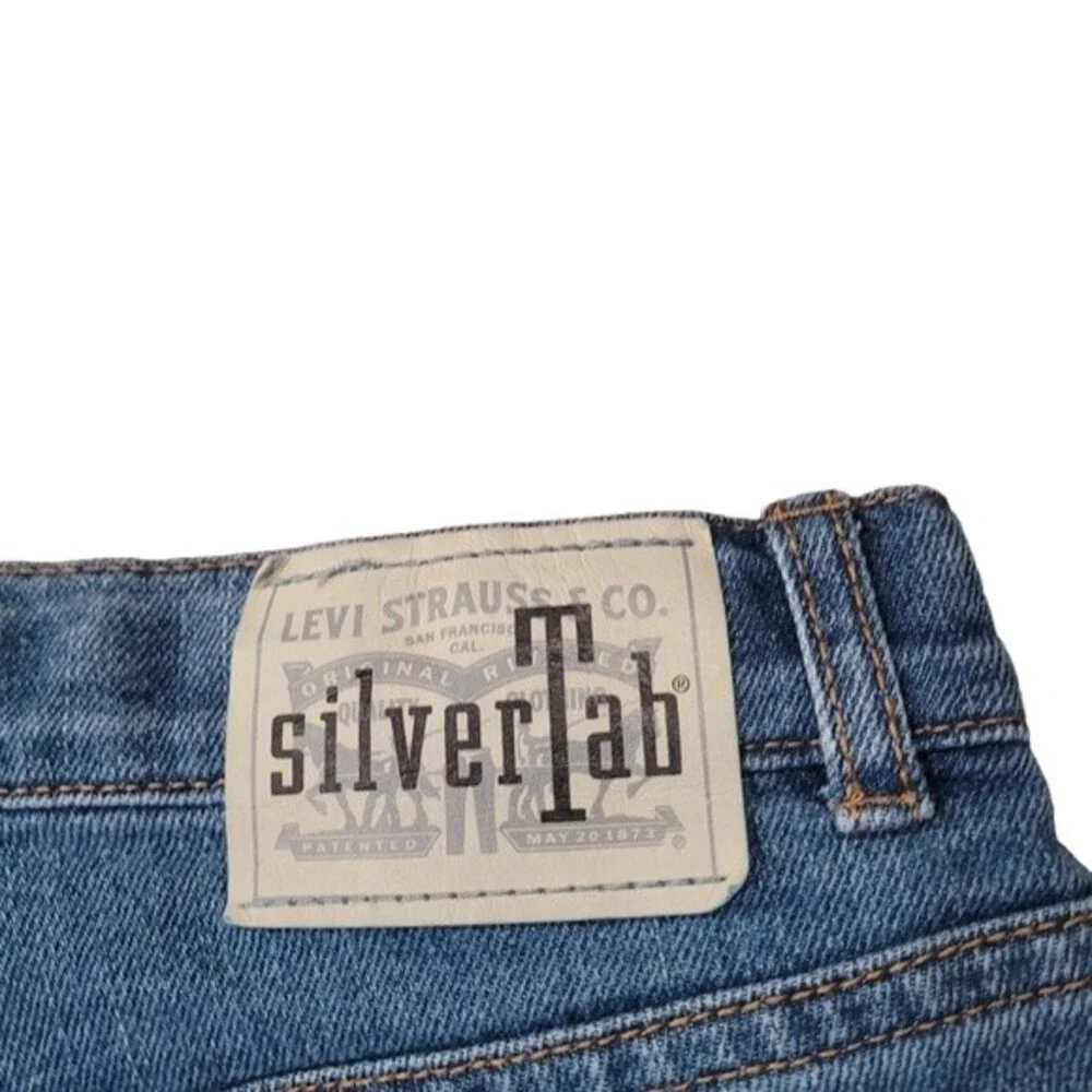 Levis Silver Tab‎ Girls Sz 10 REG Medium Wash Mini Mom Jeans